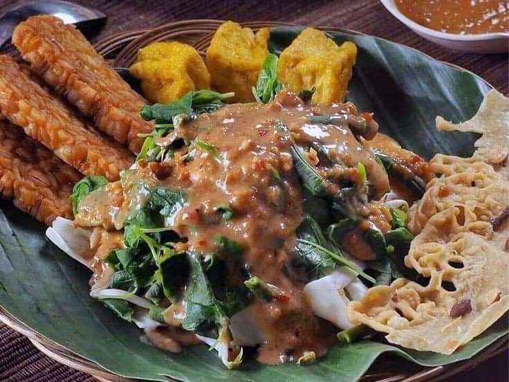 Resep Pecal Jawa Otentik: “Salad” Tradisional Penyelamat Lidah di Tengah Pesta Pora Akhir Tahun